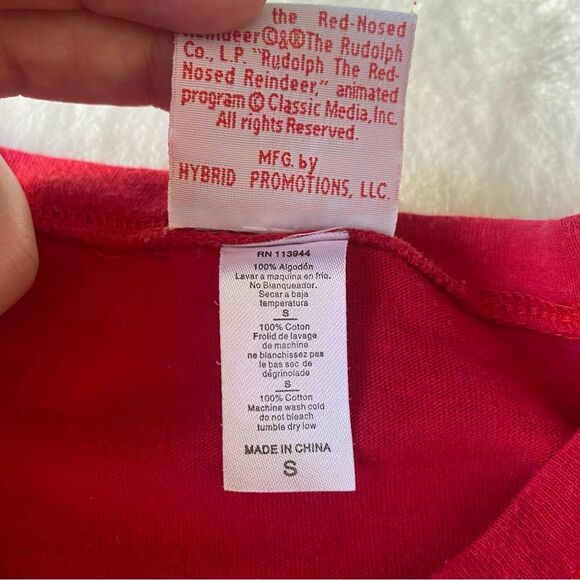 Vintage Rudolph The Red Nosed Reindeer T Shirt Size Small Red Graphic - Picture 4 of 7